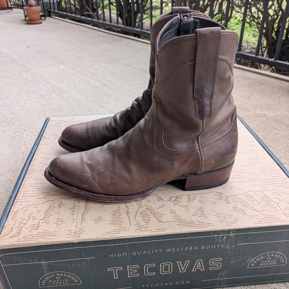 Tecovas The Dean Brown Cafe Goat Zip Up Goats - Picture 2 of 9